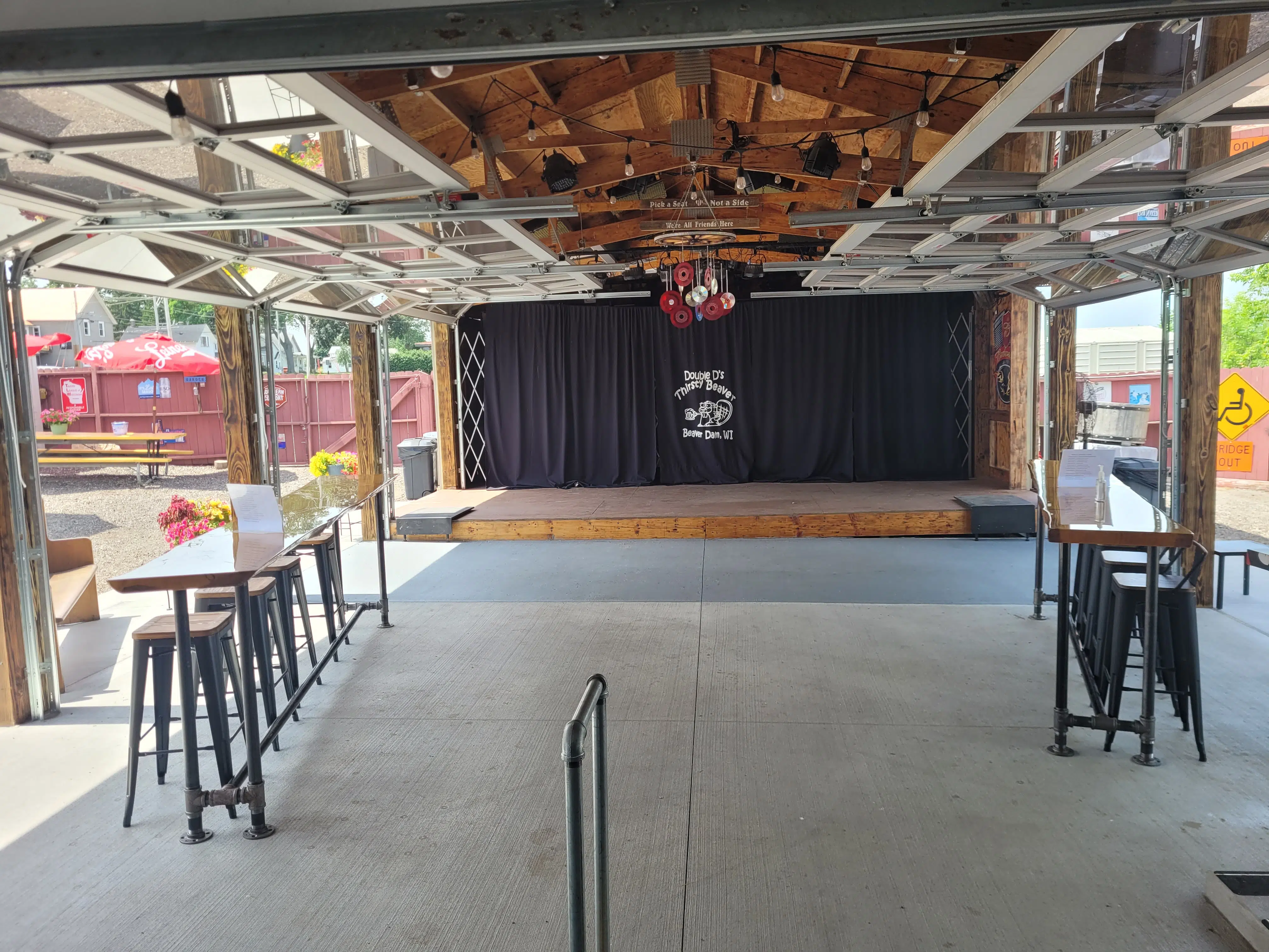 Thirsty Beaver Party yard stage.